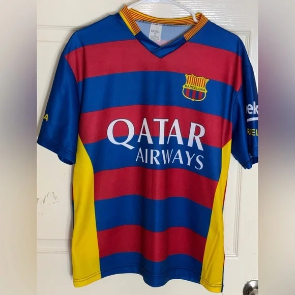 LEO MESSI QATAR AIRWAYS BARCELONA COPIA NON CONFORME ALL ORIGINALE JERSEY Medium - Picture 10 of 10